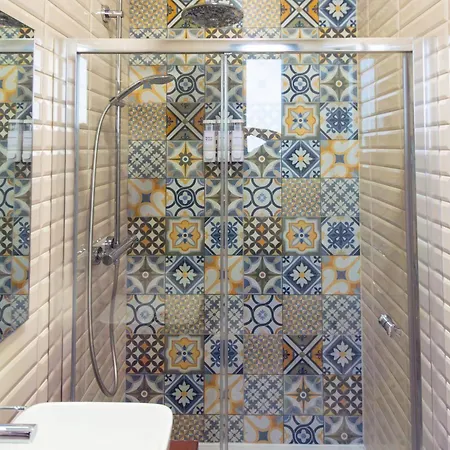 13, Mustard בית נופש