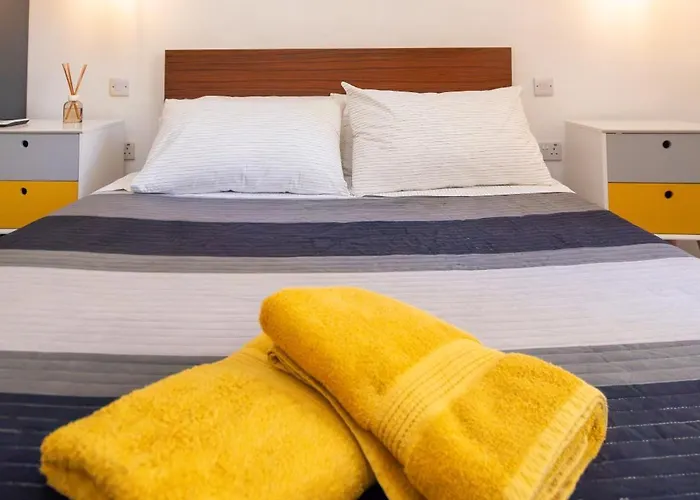 Tatil Evi 13, Mustard Birgu