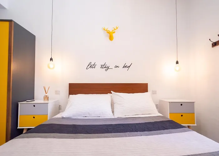 13, Mustard Tatil Evi